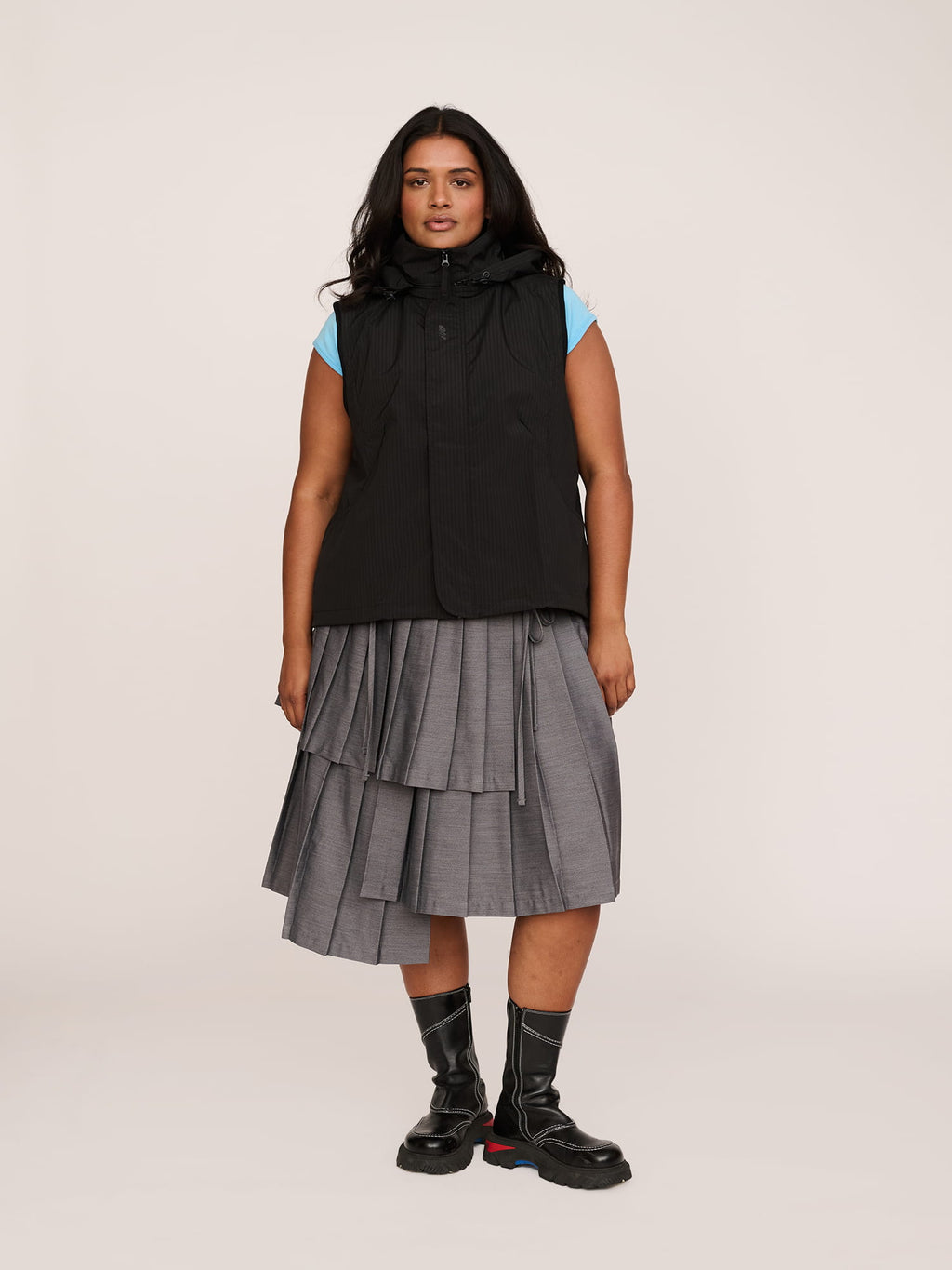 collection-stand-out-styles, model:Sha wears size XXL and is 5’9”