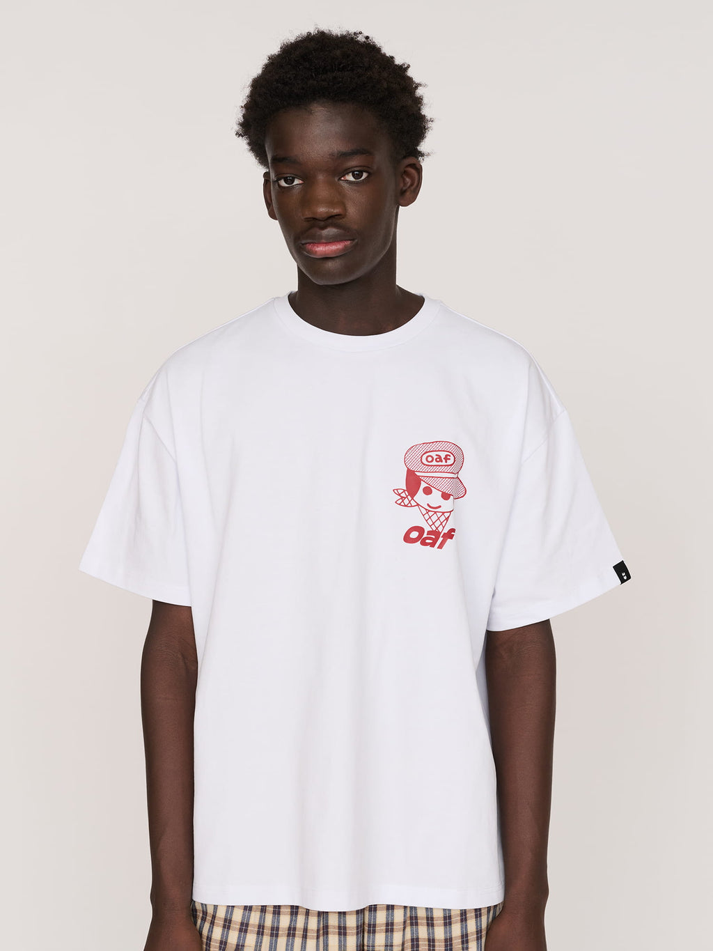 Collection-men-landing, collection-men-new-in-1, collection-men, collection-mens-t-shirts, model:Elhadj wears size L and is 6’1”