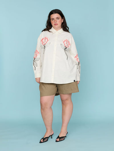 collection-occasionwear, model:Bella wears size XXL and is 5’10”