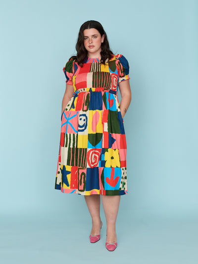 model:Bella wears size 18 and is 5’10” 