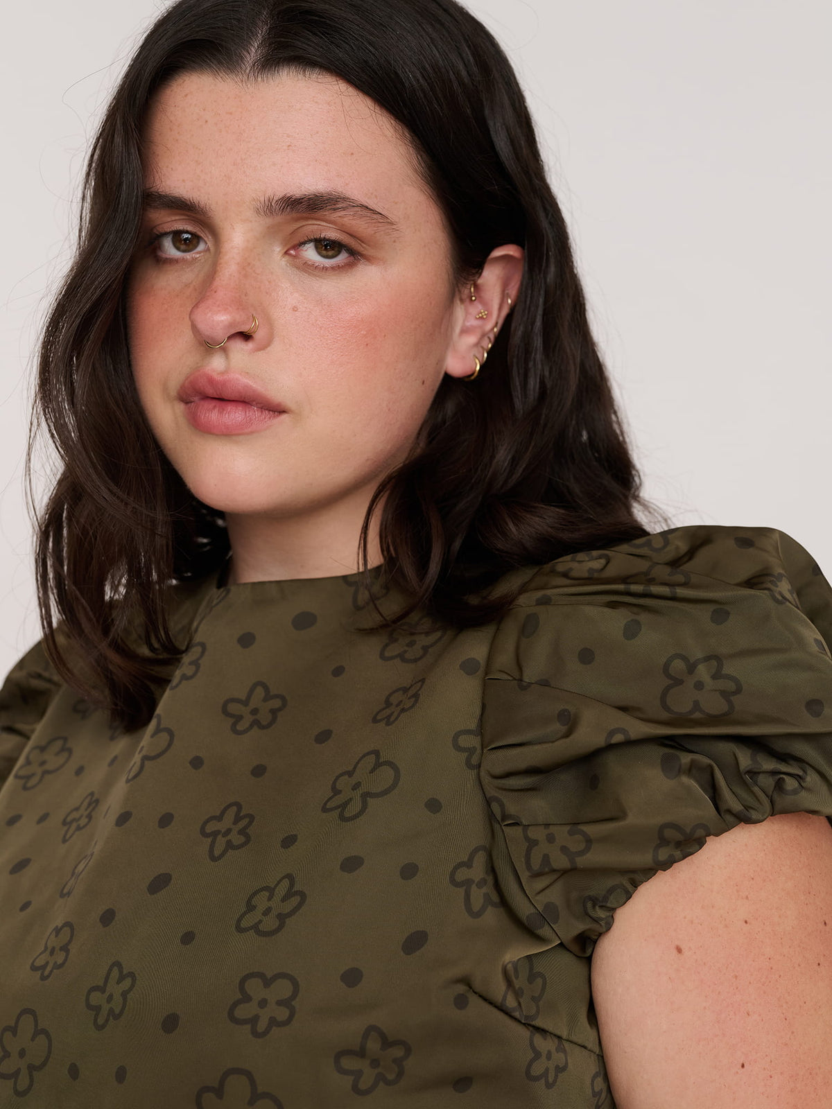 model:Bella wears size XXL and is 5’10”
