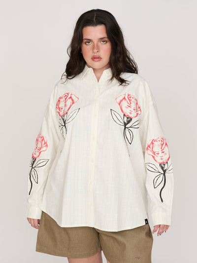 collection-curve, model:Bella wears size XXL and is 5’10”