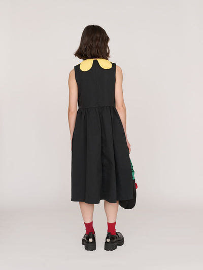 model:Jess wears size 8 and is 5’7”