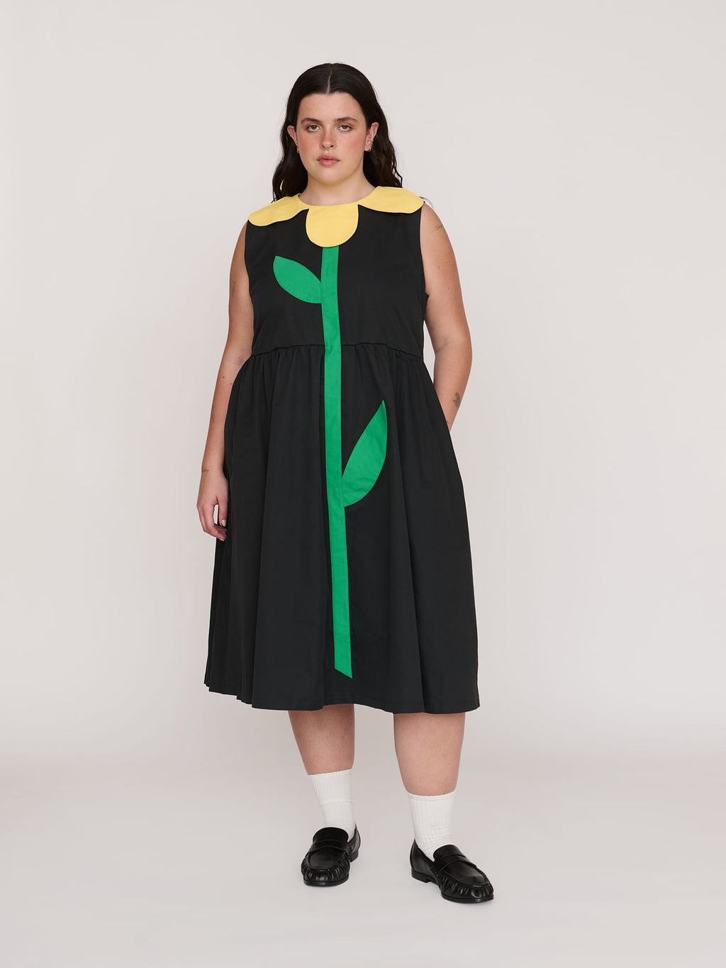 collection-curve, model:Bella wears size 18 and is 5’10”,  collection-stand-out-styles