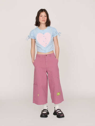 model:Jess wears size 8 and is 5’7”