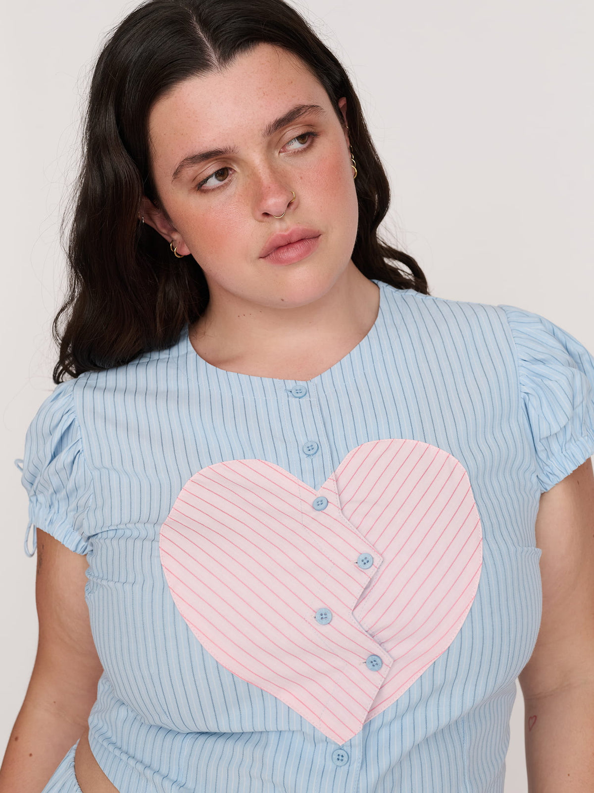 model:Bella wears size 18 and is 5’10”,  collection-stand-out-styles