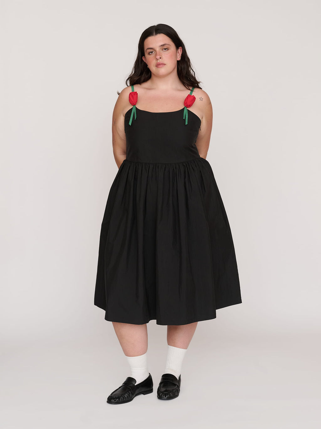 model:Bella wears size 18 and is 5’10”, collection-curve-dresses