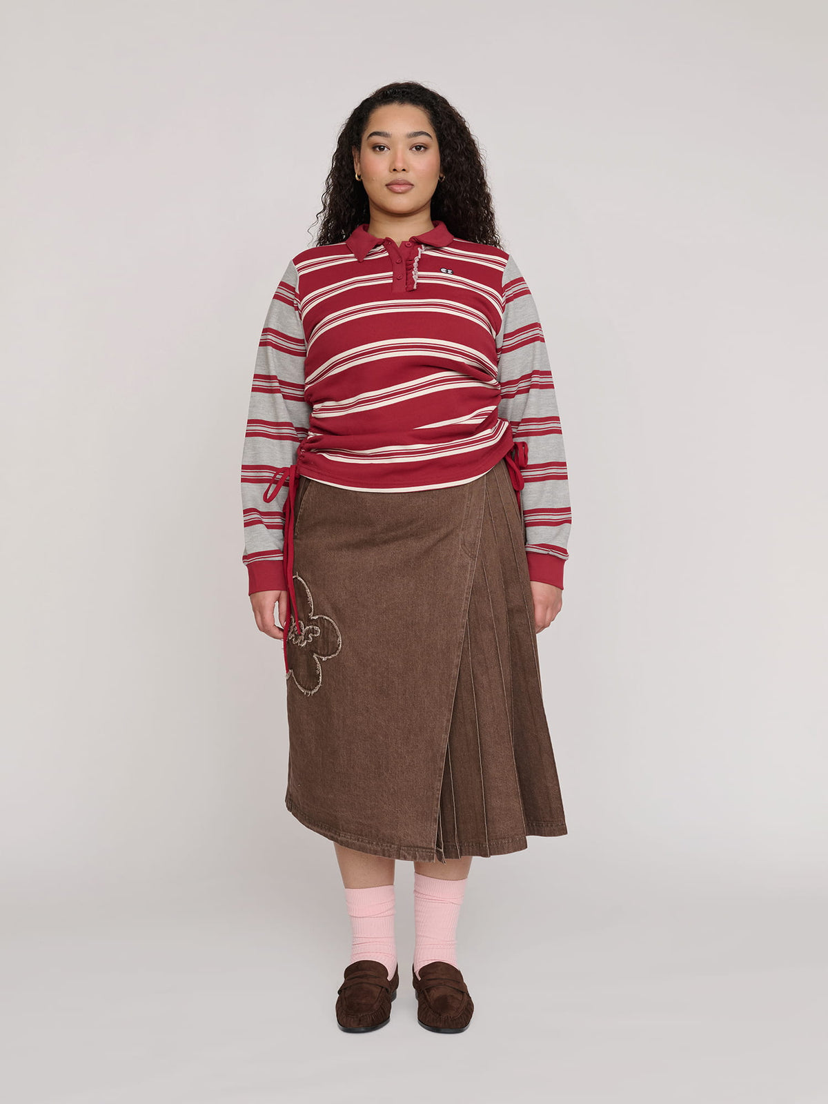 model:Zaynab wears size 18 and is 5’8”
