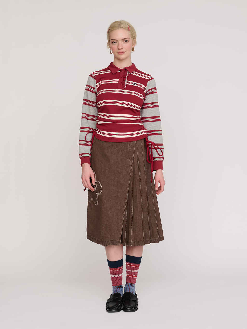 model:Emmie wears size 8 and is 5’6”