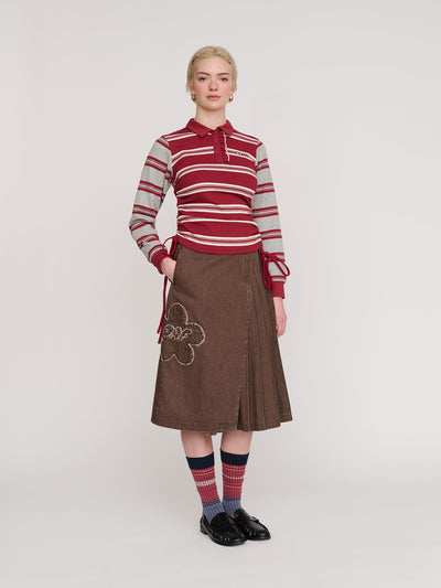 model:Emmie wears size 8 and is 5’6”