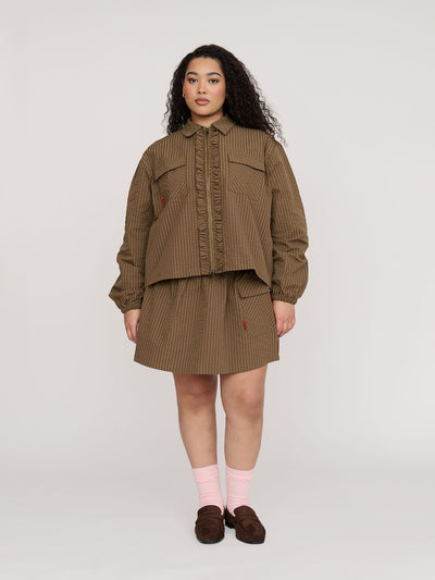 model:Zaynab wears size XXL and is 5’8”