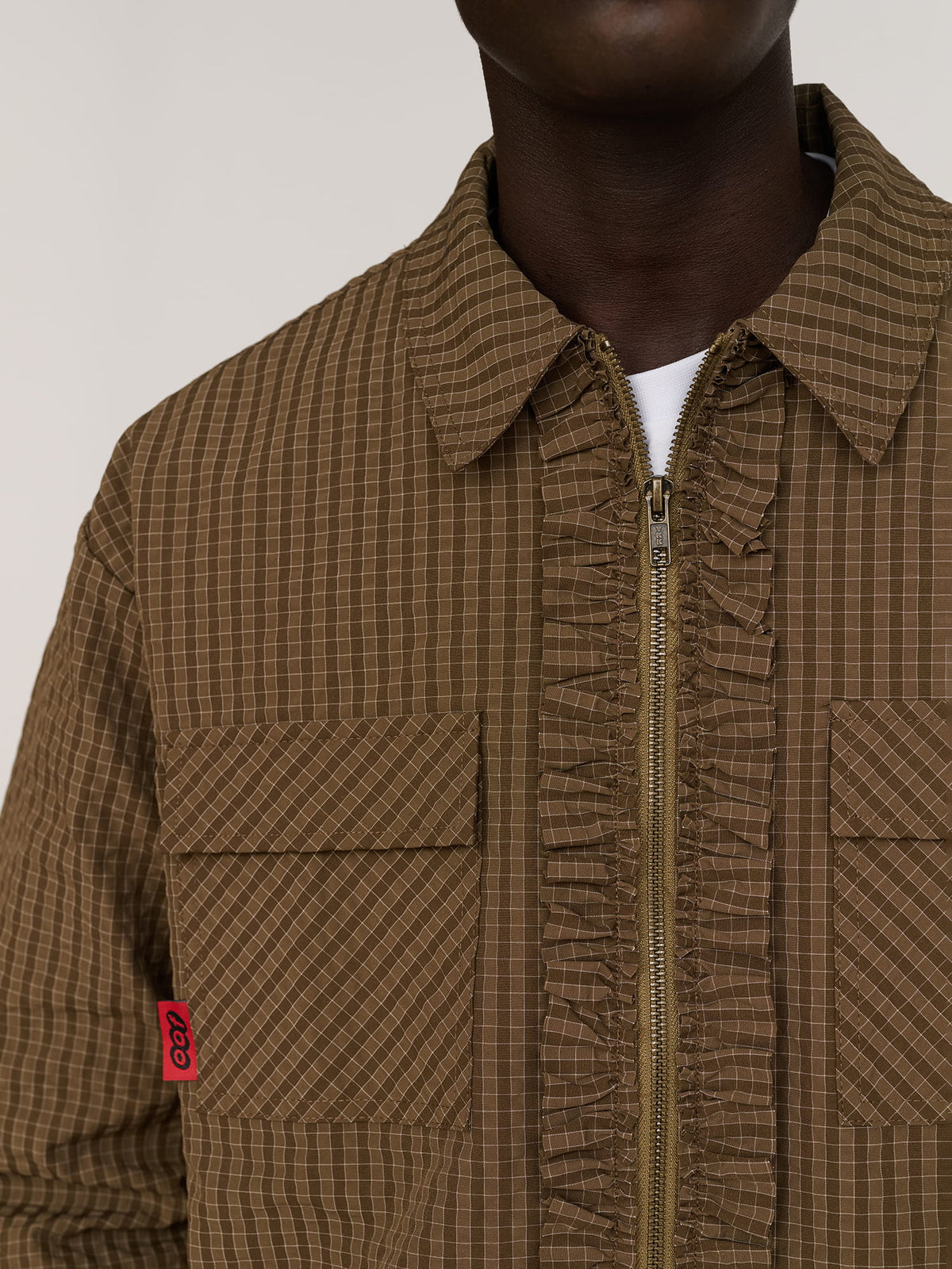 model:Elhadj wears size L and is 6’1”