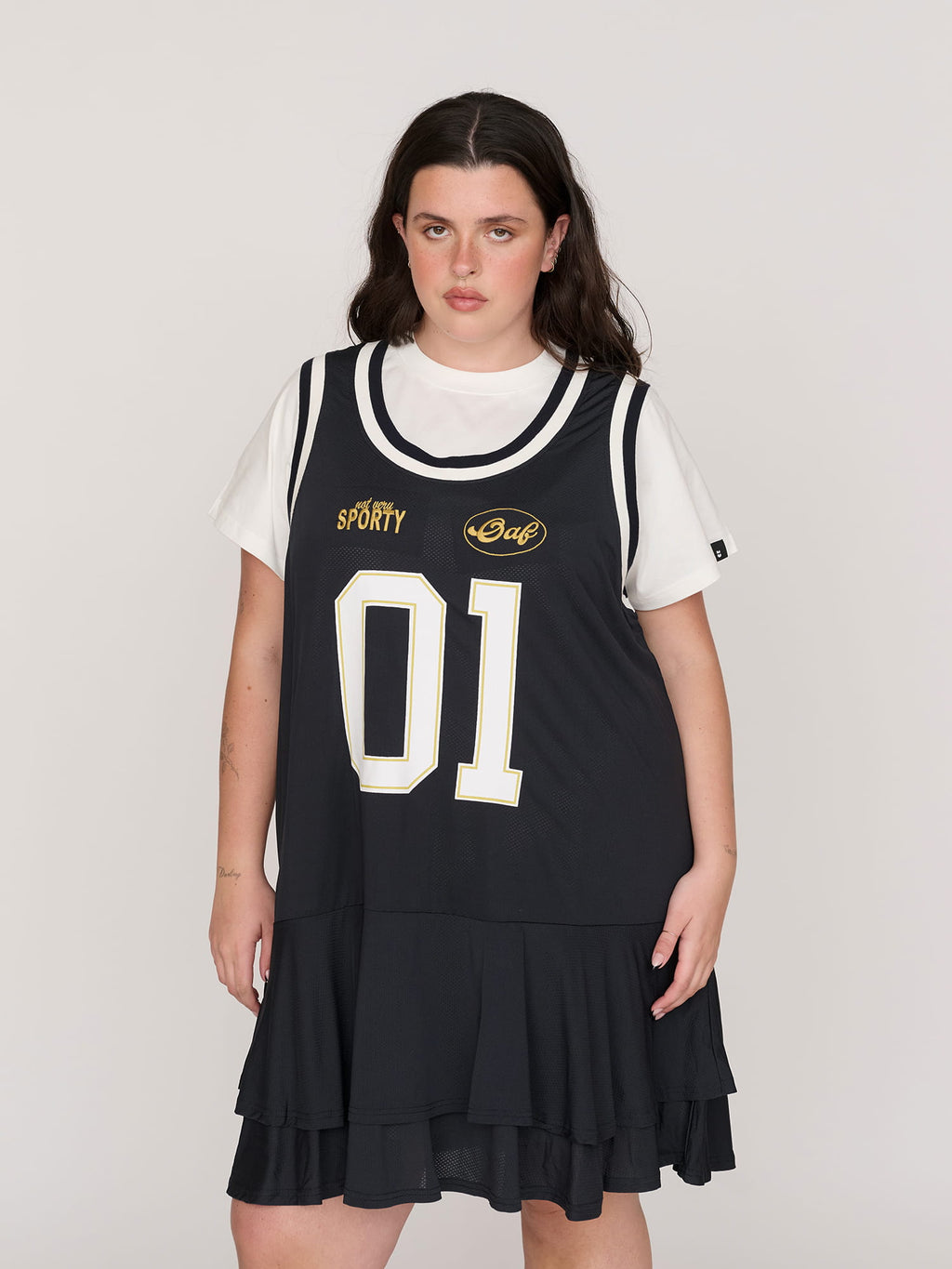 model:Bella wears size XXL and is 5’10”