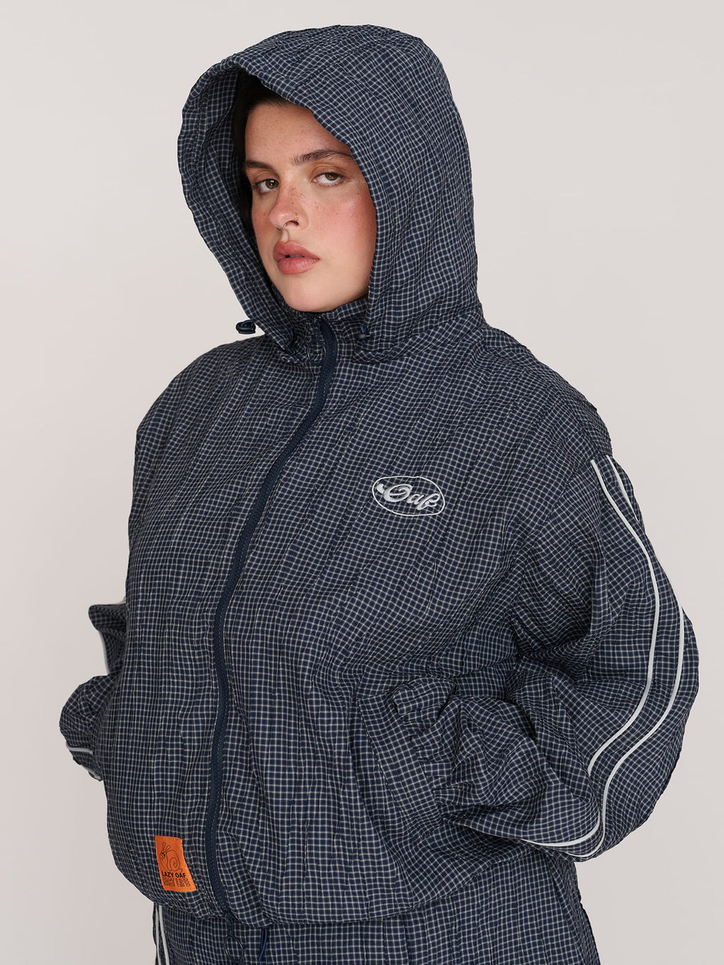model:Bella wears size XXL and is 5’10”