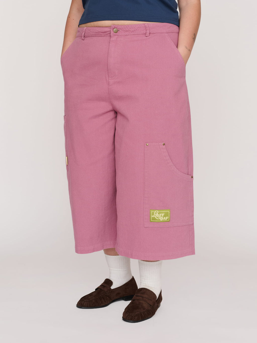 collection-curve, model:Bella wears size 38 and is 5’10”, collection-curve-bottoms
