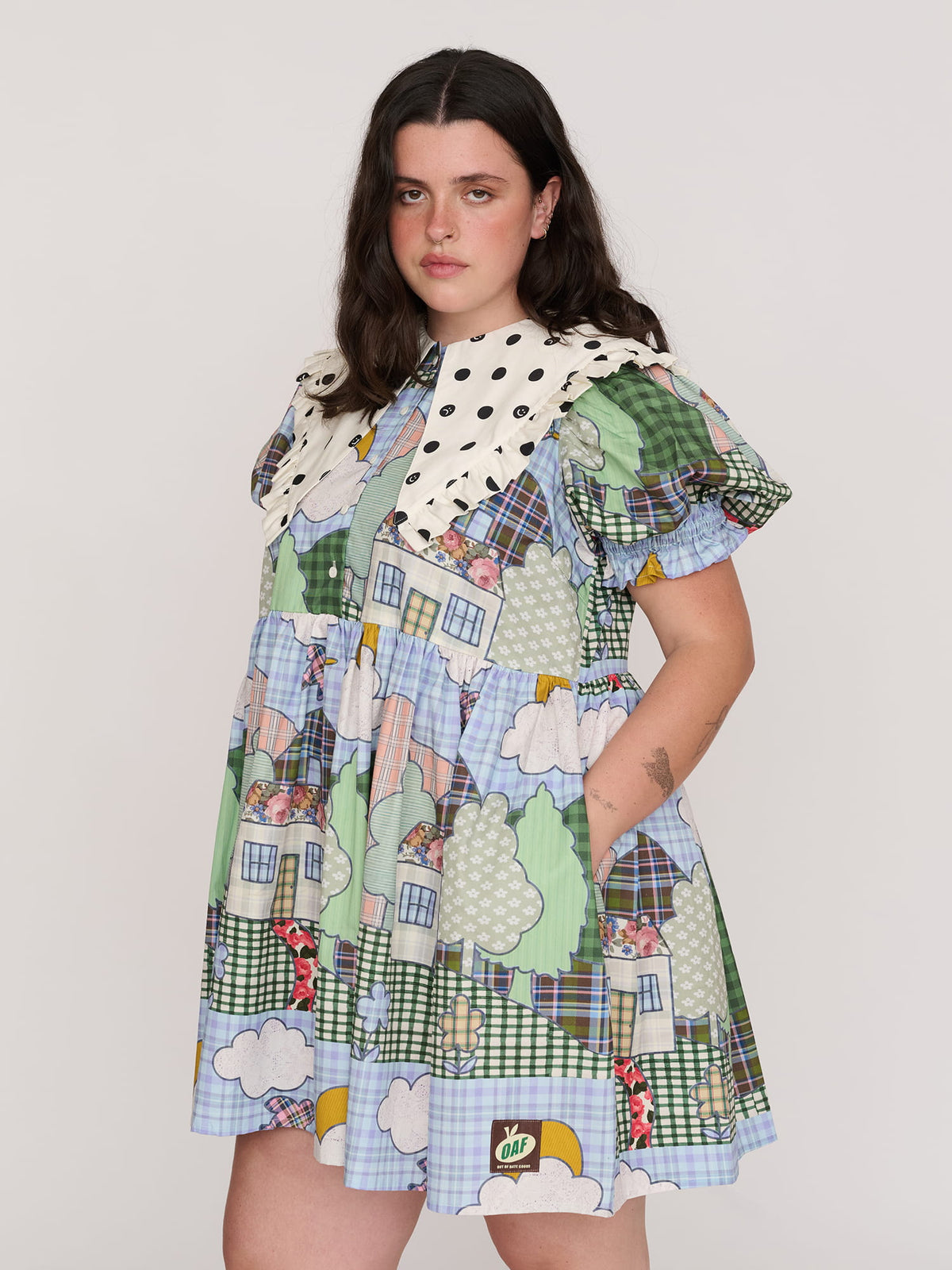 model:Bella wears size XL and is 5’10”