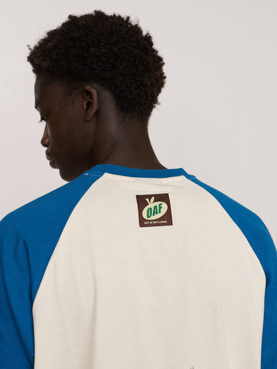 model:Elhadj wears size L and is 6’1”