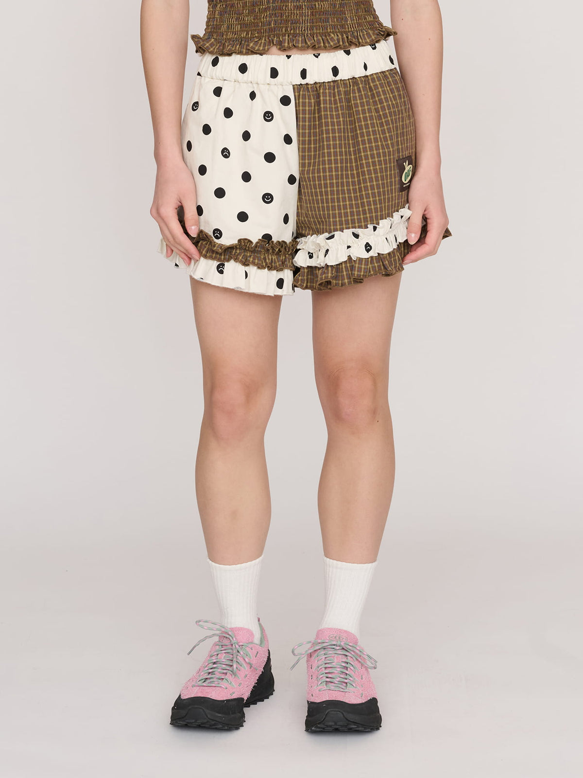 Collection-women-landing, collection-women-new-in-1, collection-all-skirts-shorts, model:Jess wears size S and is 5’7”