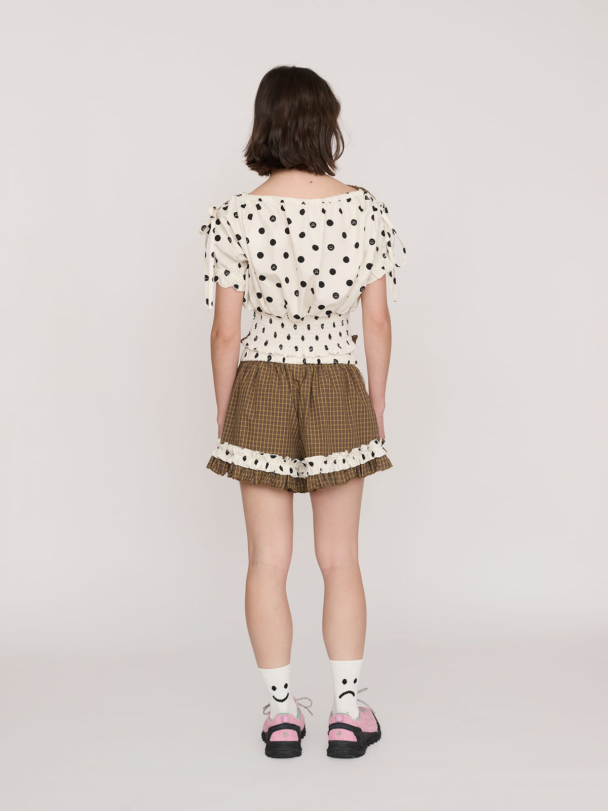 model:Jess wears size S and is 5’7”