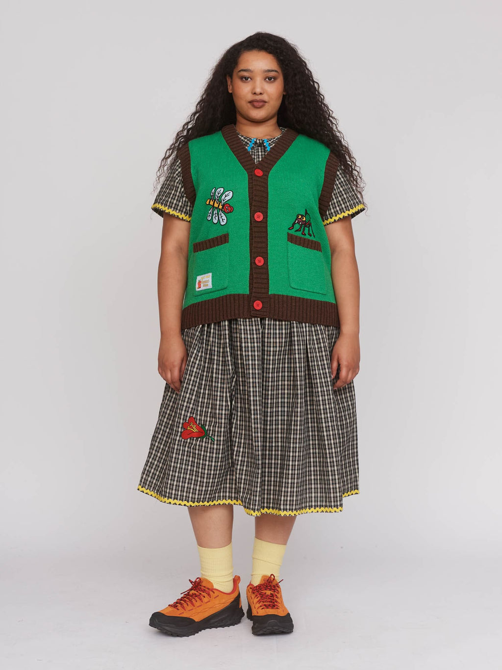 collection-curve, model:Zaynab wears size XXL and is 5’8”