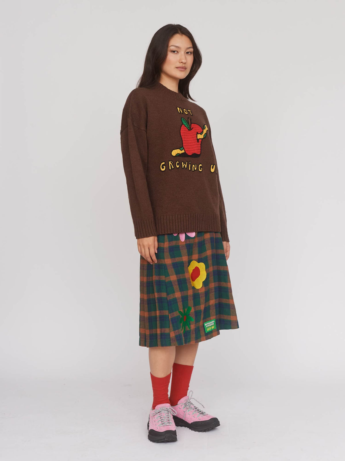 model:Aira wears size S and is 5’9”