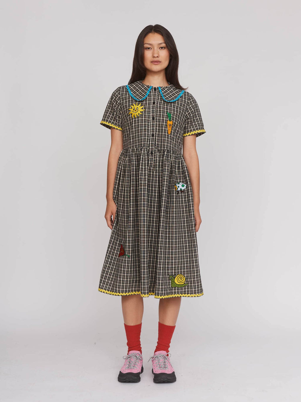 Collection-women-landing, collection-women-new-in-1, collection-womens-dresses, model:Aira wears size 8 and is 5’9”
