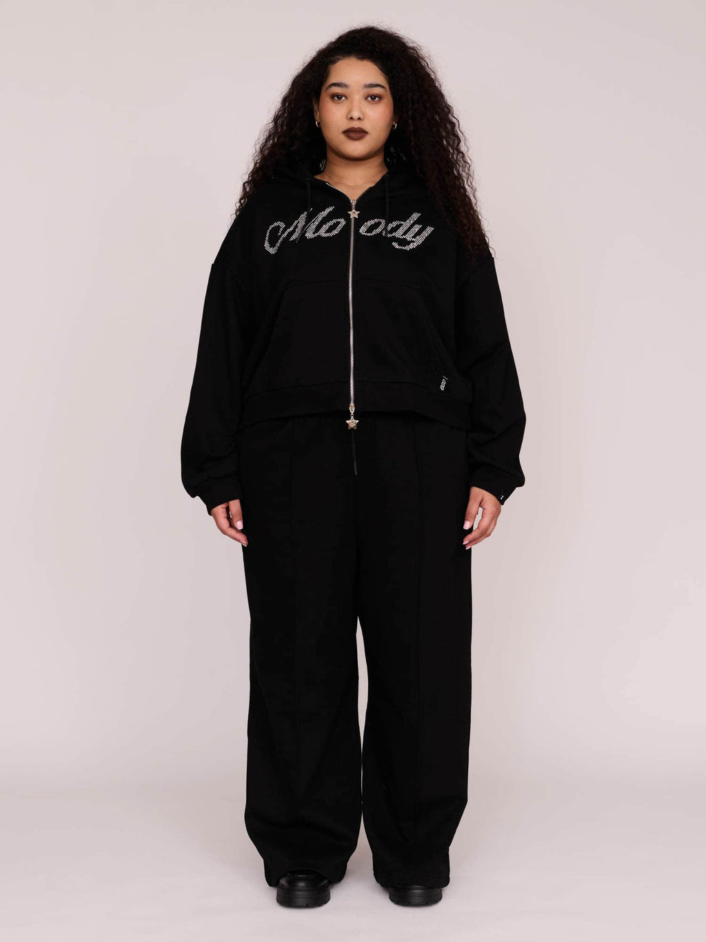 collection-curve, collection-womens-co-ords, collection-all-trousers, model:Zaynab wears size XXL and is 5’8”