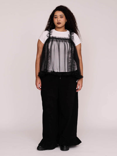 model:Zaynab wears size XXL and is 5’8”