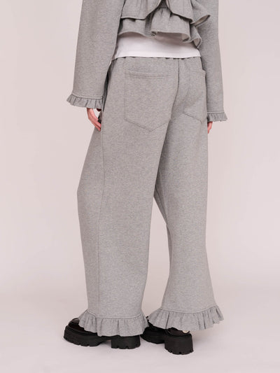 model:Winnie wears size S and is 5’9