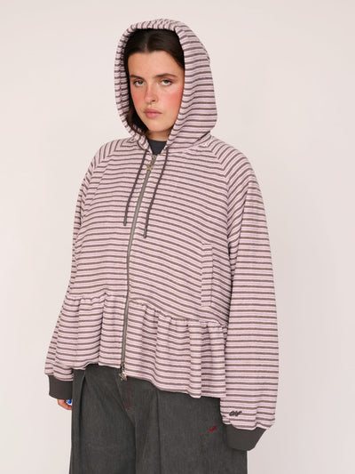model:Bella wears size XXL and is 5’10”