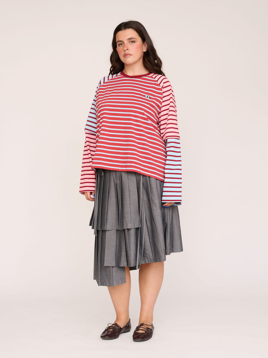 model:Bella wears size XXL and is 5’10”