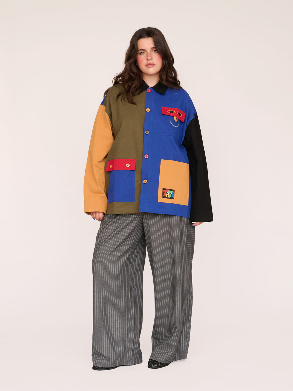 model:Bella wears size XXL and is 5’10”