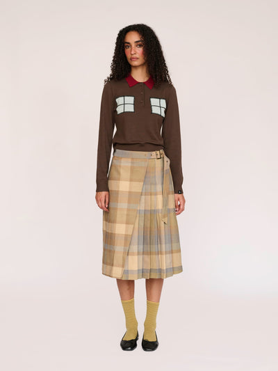 model:Furra wears size S and is 5’10”