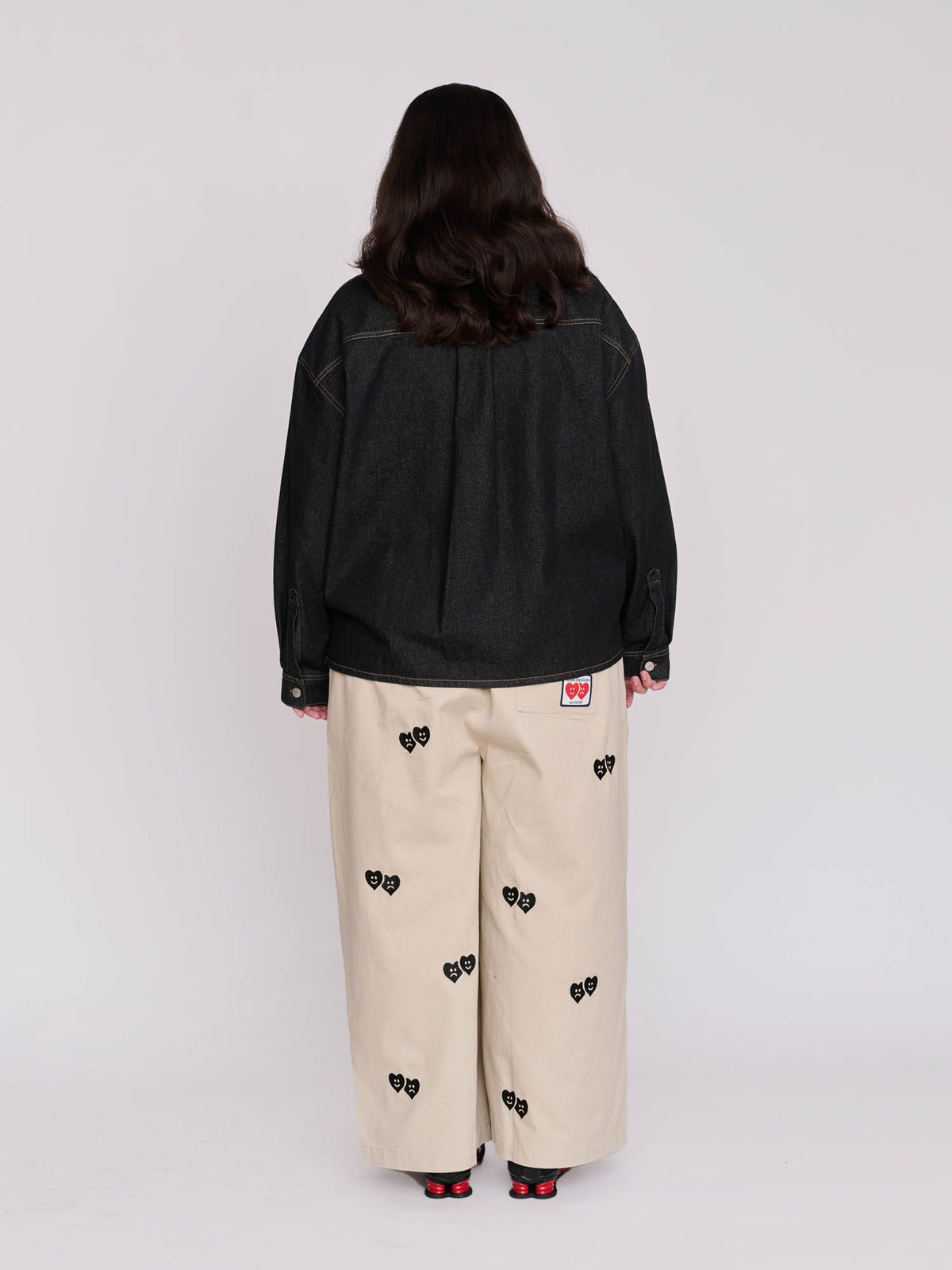 model:Bella wears size XXL and is 5’10”
