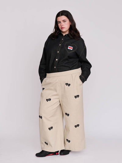 collection-curve, model:Bella wears size XXL and is 5’10”