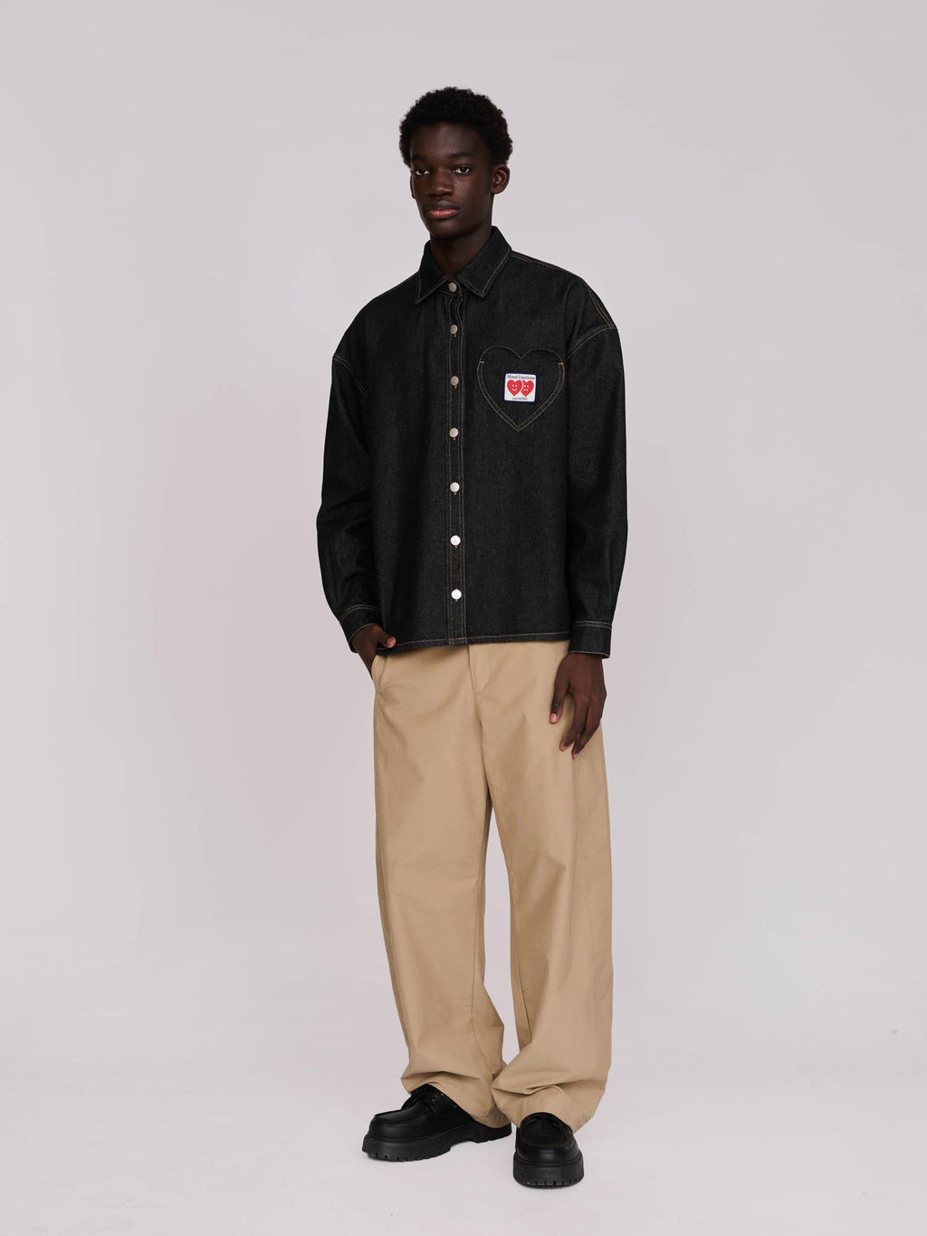 model:Elhadj wears size L and is 6’1”