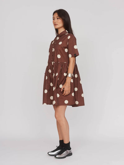 model:Aira wears size 8 and is 5’9”