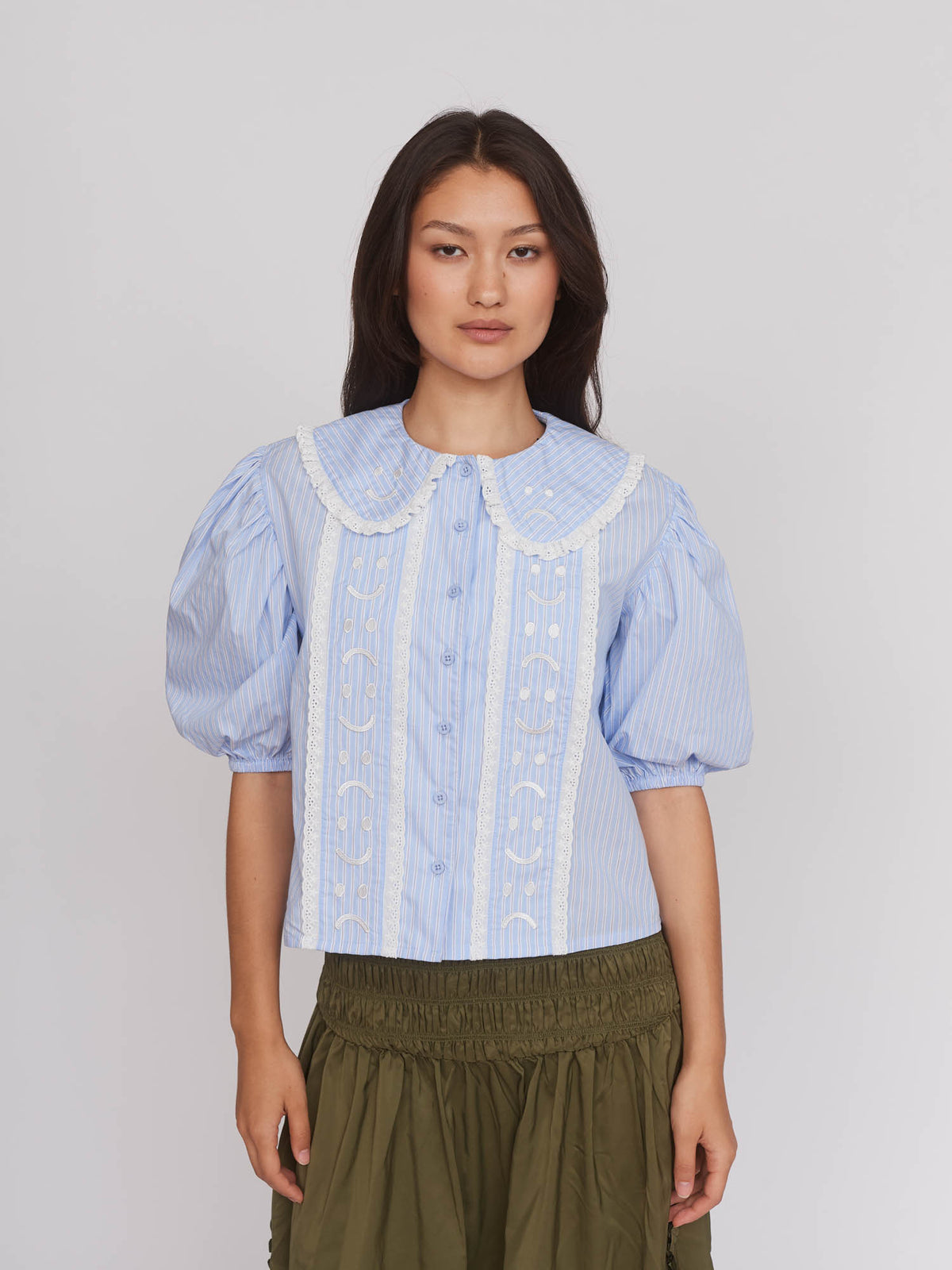 model:Aira wears size S and is 5’9”