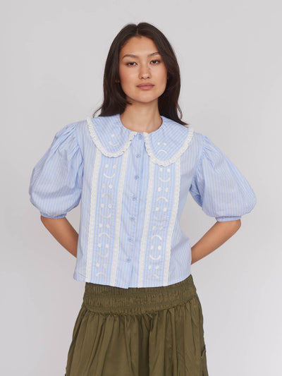 Collection-women-landing, collection-women-new-in-1, collection-womens-shirts, model:Aira wears size S and is 5’9”