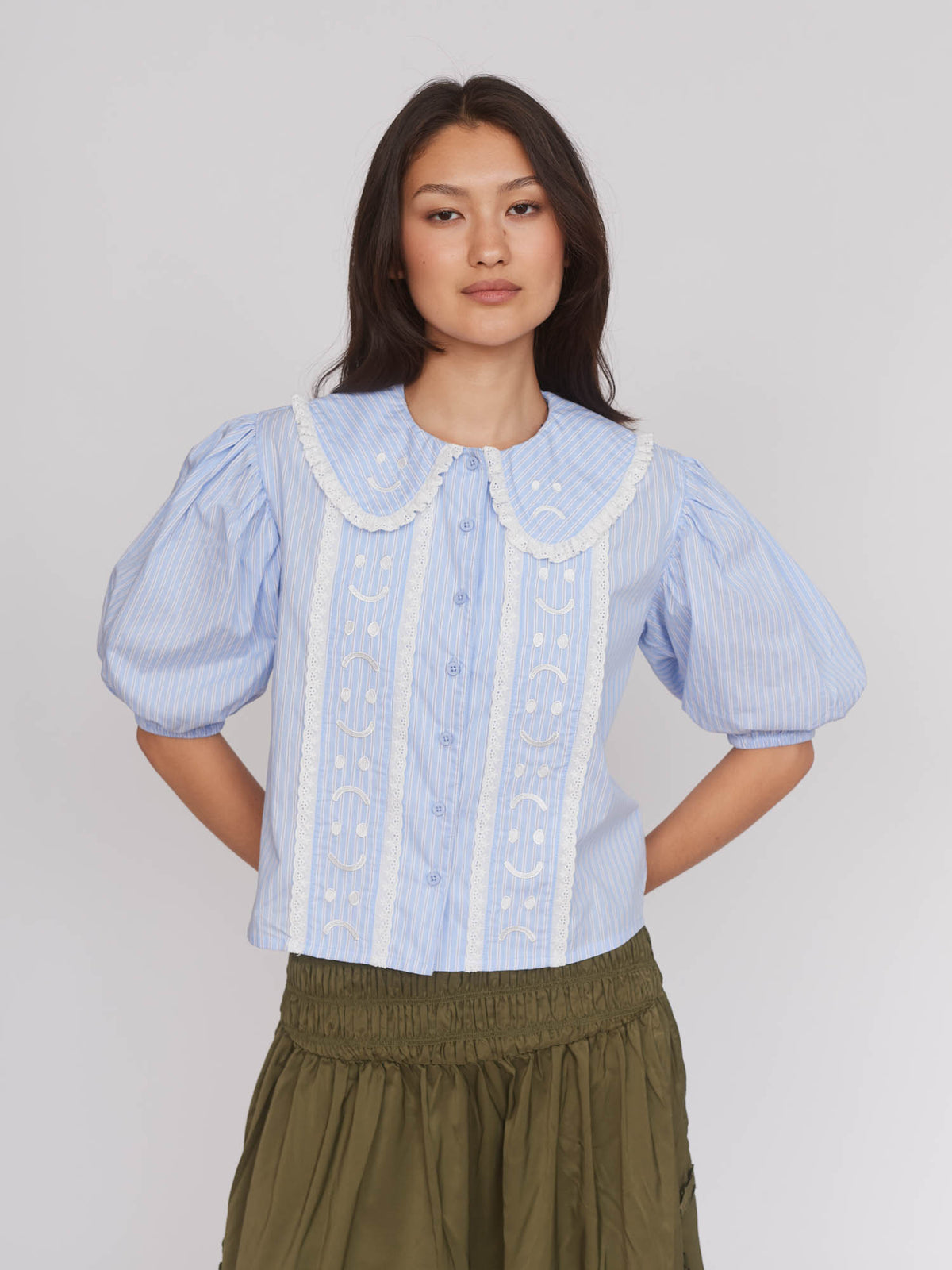 Collection-women-landing, collection-women-new-in-1, collection-womens-shirts, model:Aira wears size S and is 5’9”