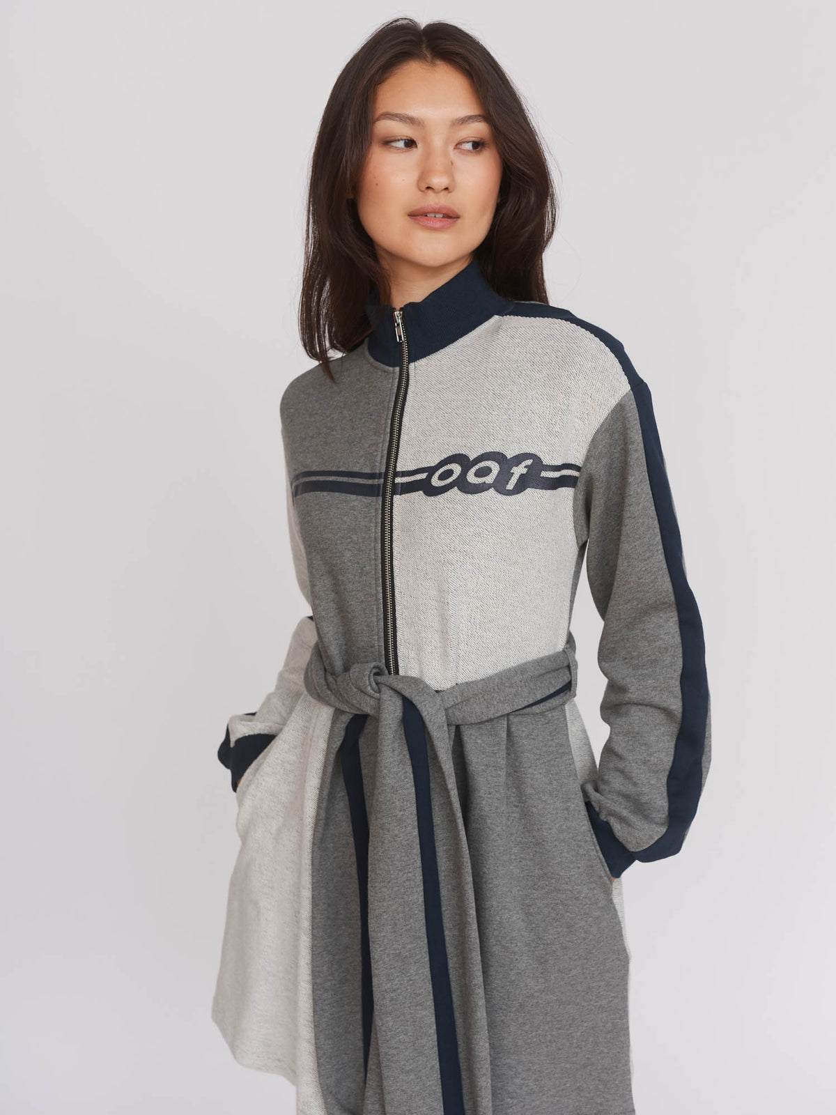 model:Aira wears size S and is 5’9”