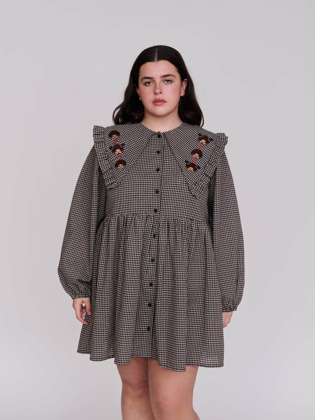 model:Bella wears size XXL and is 5’10”