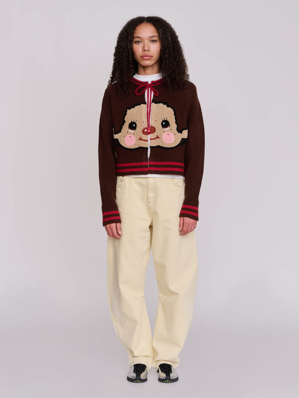 model:Florence wears size S and is 5’6”