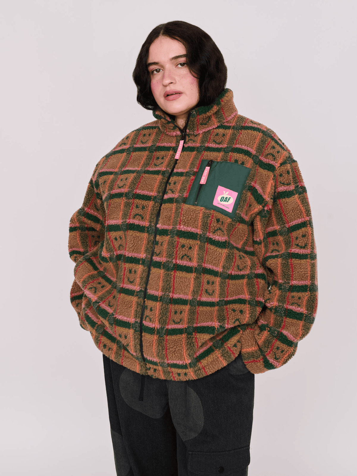 collection-curve, model:Yasmin wears size L and is 5’ 4”