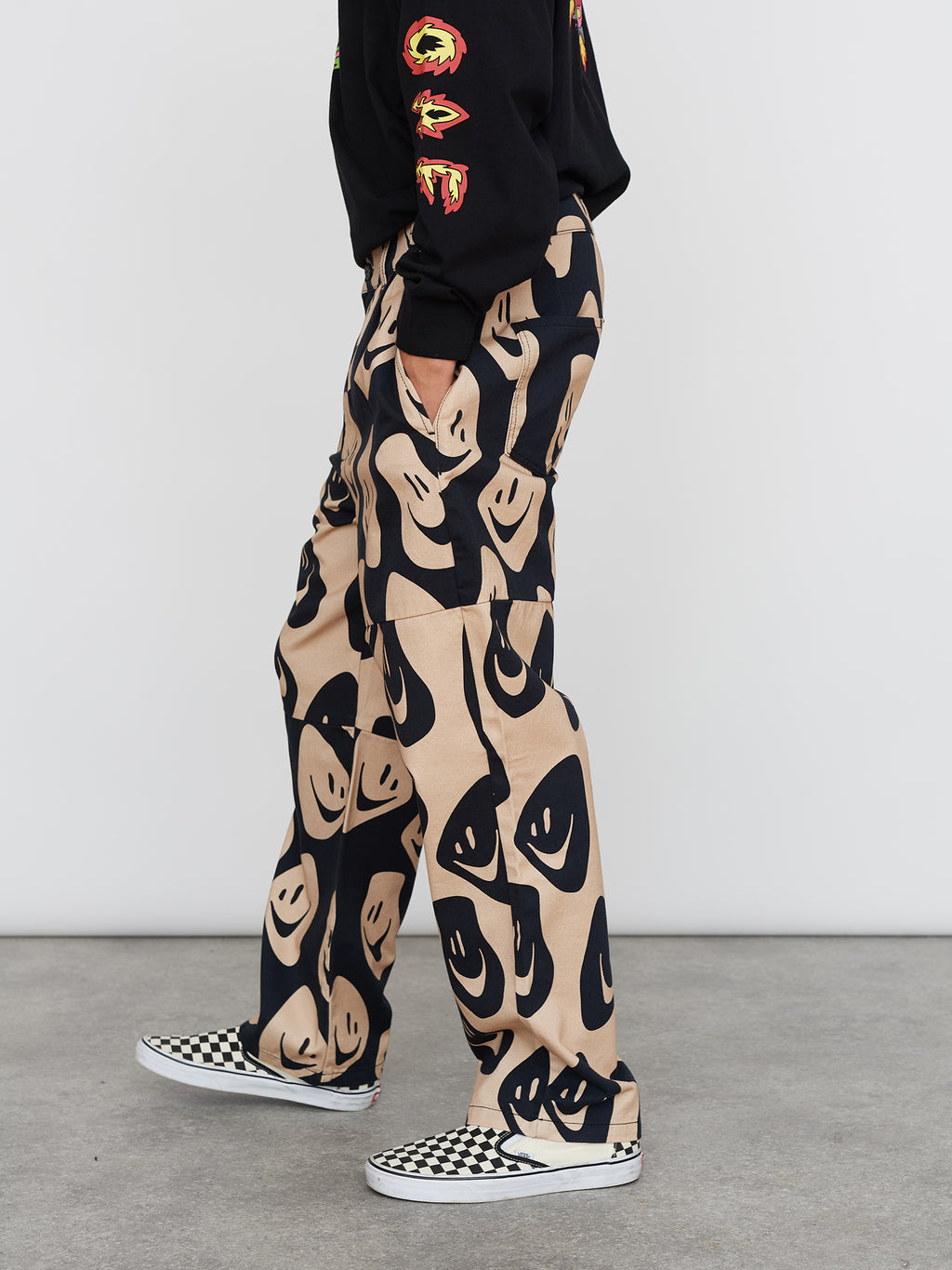 Wavey Faces Unisex Pants