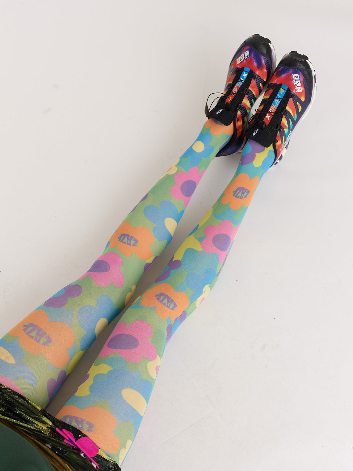 Lazy Flower Tights
